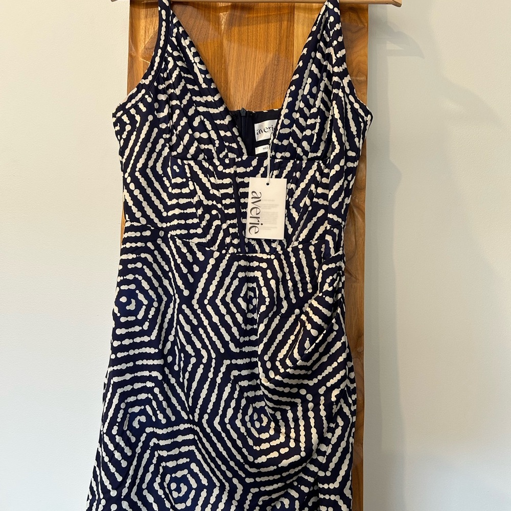 Averie Dilla Draped Midi Dress NWT Medium - Picture 4 of 9